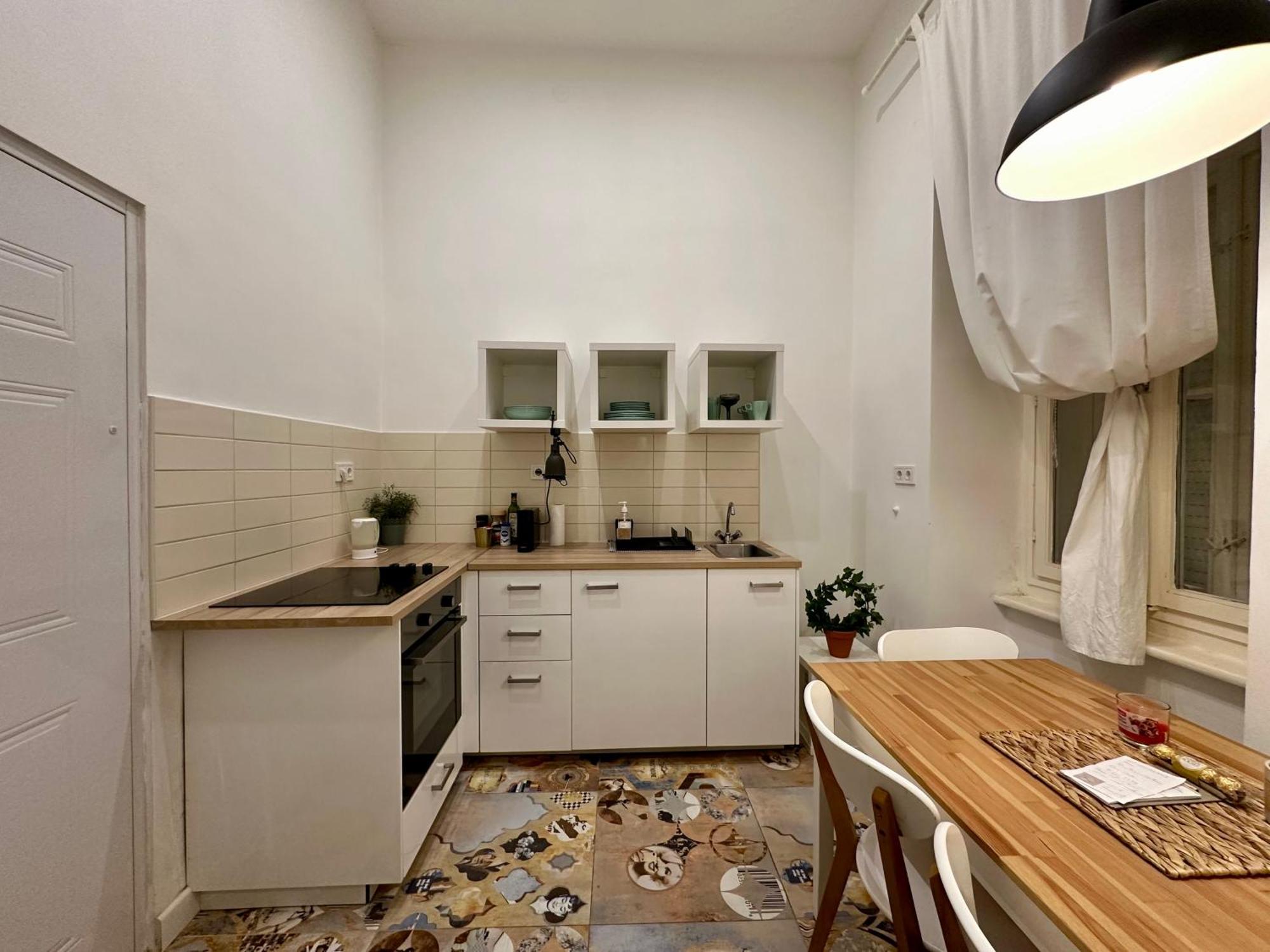 Cozy Studio Flat In The Heart Of ブダペスト エクステリア 写真